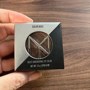 5 for $20 full size Color Boss Eyeshadow by IL Makiage